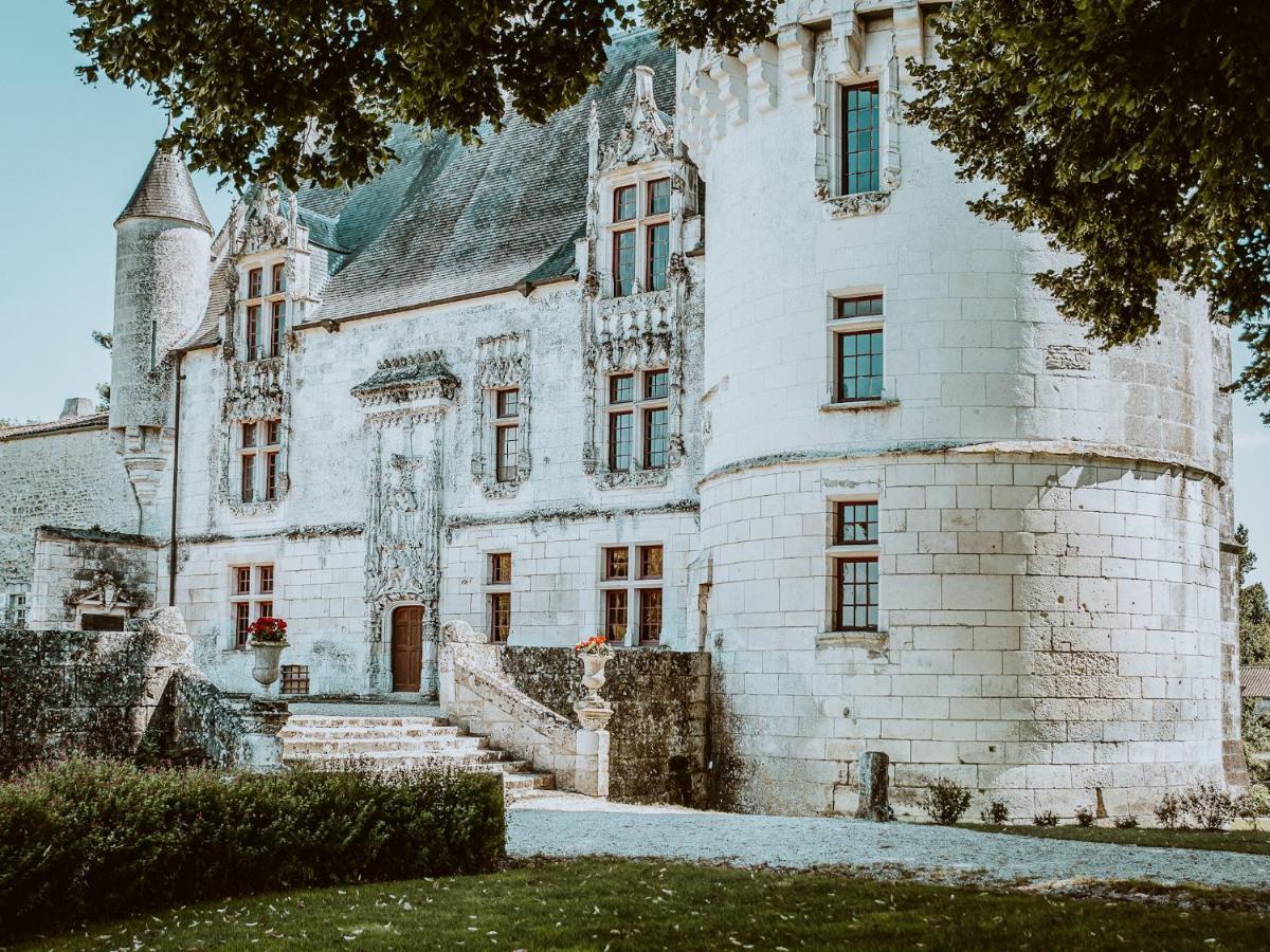 Bed and breakfast Château de Crazannes Extérieur photo